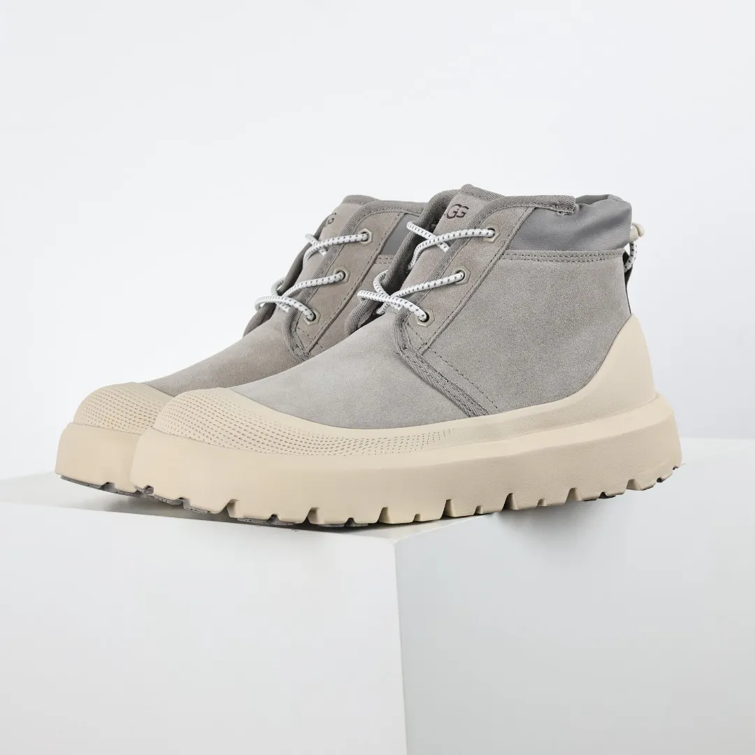 New colors shipped 🚀🚀 Pick up locally 💰660 Core recommendation good price 4cm thick sole, independently developed outsole, cashmere insole, keeping warm in winter, suitable for home use. In the new year, uug launched a style series, which is partially geared towards the preferences of young consumers, and has also moved to the forefront of fashion trends. Shoe body material, water-repellent coated suede upper, 17mm UGGPURE™ implanted wool insole, lightweight non-slip and comfortable rubber outsole, with brand LOGO and trademark, with full packaging Size: 40 41 42 43 44 45
